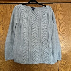 Gap cable knit sweater in gray. Size large